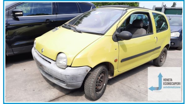 RENAULT TWINGO 1a Serie  del 1999 parti usate e ricambi
