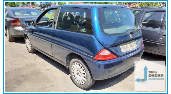 LANCIA Y  del 2002 parti usate e ricambi