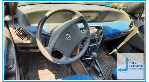 LANCIA Y  del 2002 parti usate e ricambi