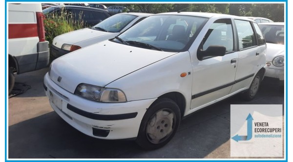 FIAT PUNTO 1a Serie  del 1996 parti usate e ricambi