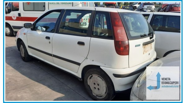 FIAT PUNTO 1a Serie  del 1996 parti usate e ricambi