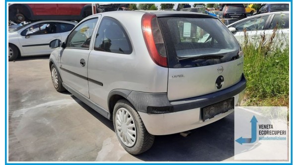 OPEL CORSA X01 del 2001 parti usate e ricambi