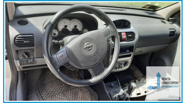 OPEL CORSA X01 del 2001 parti usate e ricambi