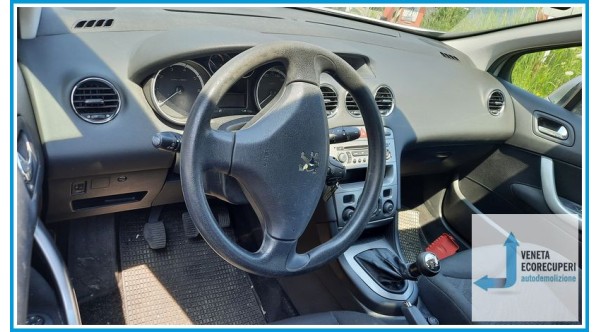 PEUGEOT 308  del 2008 parti usate e ricambi
