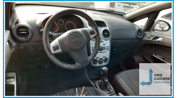 OPEL CORSA S07 del 2009 parti usate e ricambi