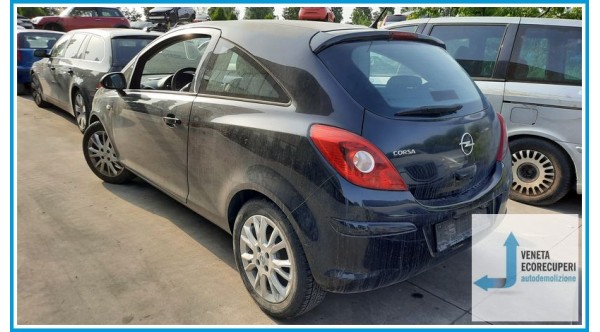 OPEL CORSA S07 del 2009 parti usate e ricambi