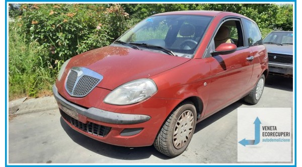 LANCIA YPSILON TE del 2004 parti usate e ricambi