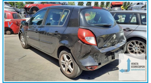 RENAULT CLIO 3a Serie  del 2010 parti usate e ricambi