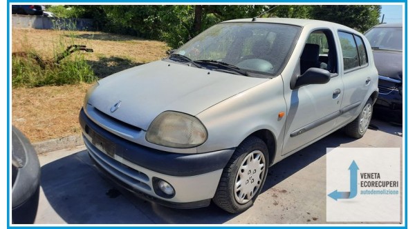 RENAULT CLIO 2a Serie  del 1998 parti usate e ricambi
