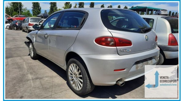 ALFA ROMEO 147 W8 del 2007 parti usate e ricambi