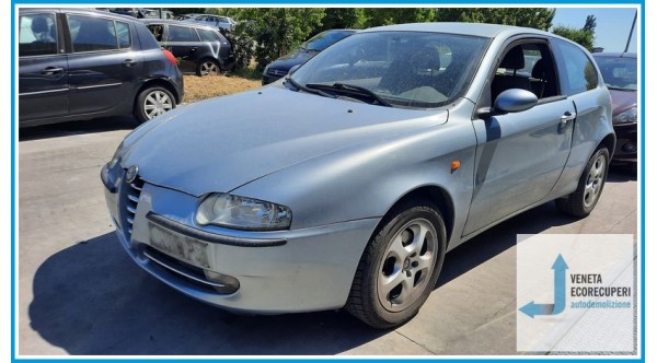 ALFA ROMEO 147 W8 del 2001 parti usate e ricambi