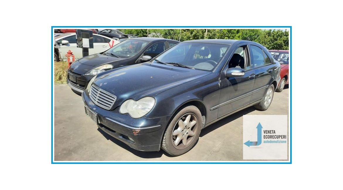 MERCEDES-BENZ Classe C W/S203 del 2001 parti usate e ricambi