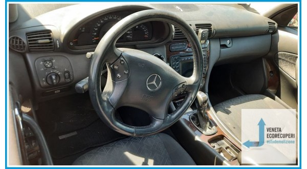 MERCEDES-BENZ Classe C W/S203 del 2001 parti usate e ricambi