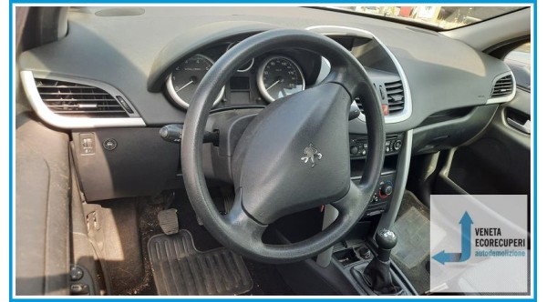 PEUGEOT 207  del 2012 parti usate e ricambi