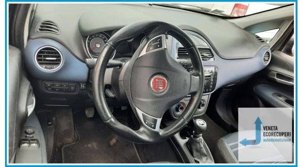 FIAT PUNTO EVO 3J del 2010 parti usate e ricambi