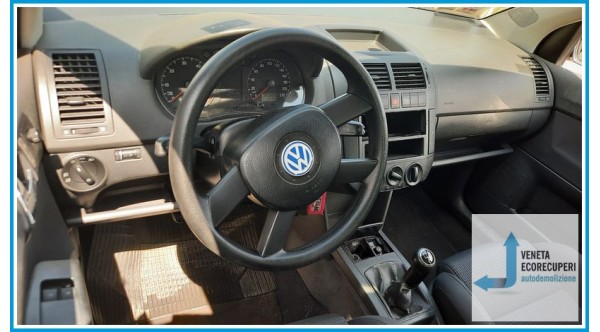 VOLKSWAGEN POLO 9N del 2002 parti usate e ricambi