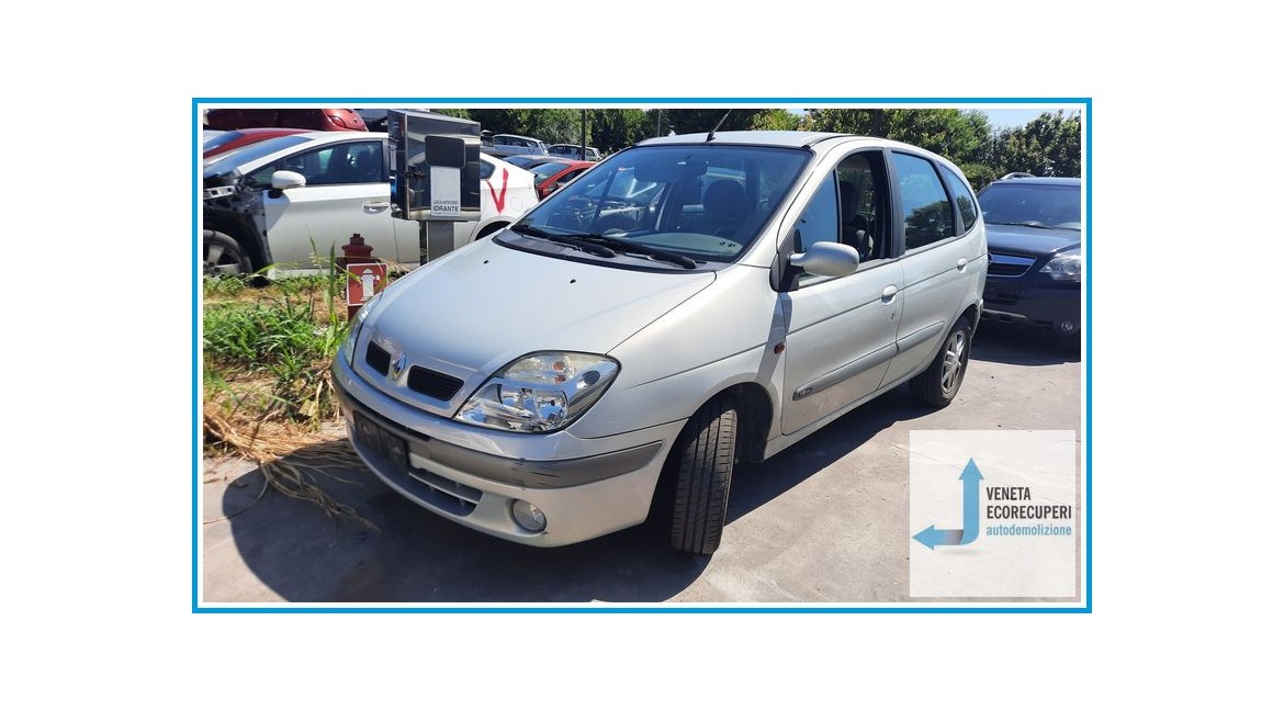 RENAULT MEGANE 1a Serie  del 2002 parti usate e ricambi