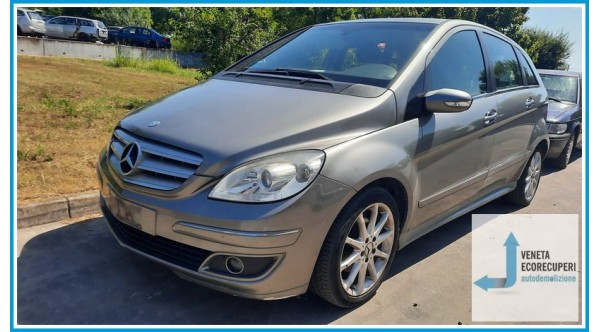 MERCEDES-BENZ Classe B T245 del 2007 parti usate e ricambi