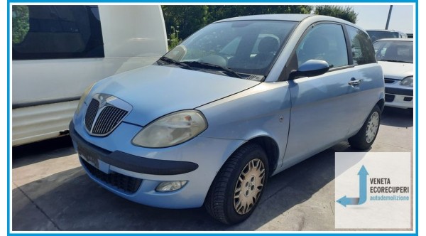 LANCIA YPSILON TE del 2005 parti usate e ricambi