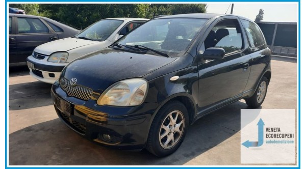 TOYOTA YARIS FRP del 2005 parti usate e ricambi
