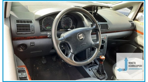SEAT ALHAMBRA 7V del 2002 parti usate e ricambi
