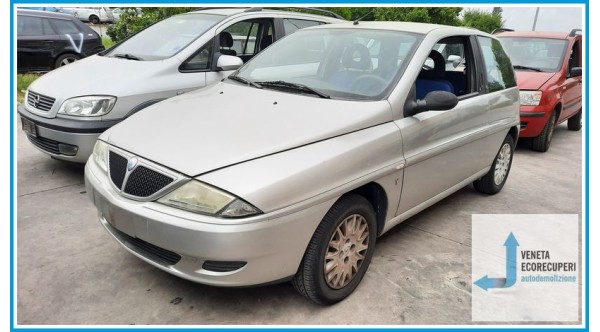 LANCIA Y  del 2003 parti usate e ricambi