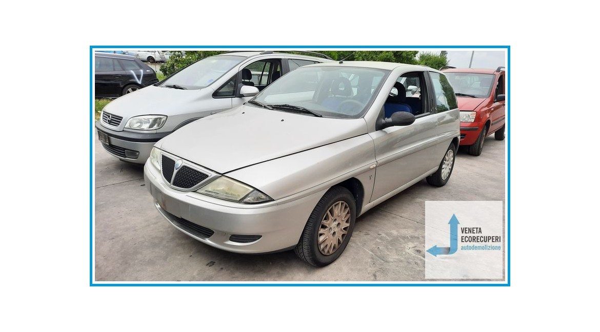 LANCIA Y  del 2003 parti usate e ricambi