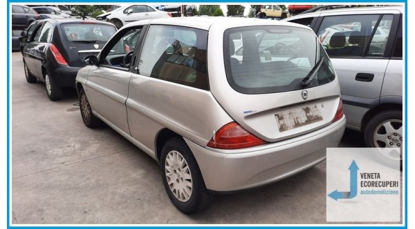 LANCIA Y  del 2003 parti usate e ricambi