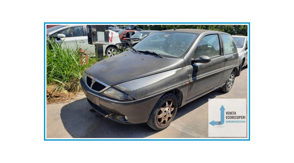 LANCIA Y  del 2000 parti usate e ricambi