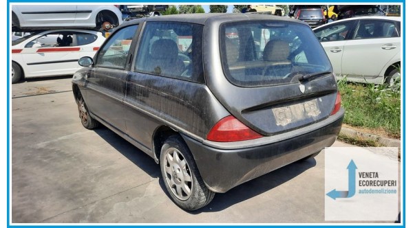 LANCIA Y  del 2000 parti usate e ricambi