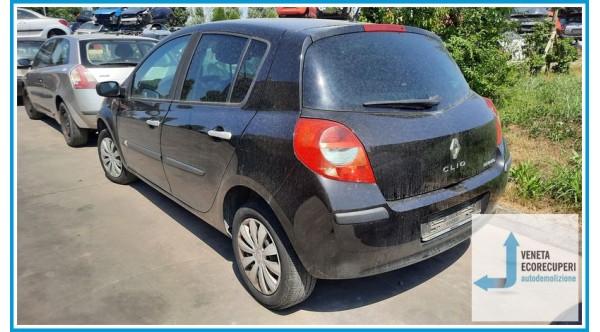 RENAULT CLIO 3a Serie  del 2007 parti usate e ricambi