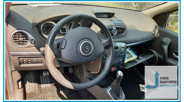 RENAULT CLIO 3a Serie  del 2007 parti usate e ricambi