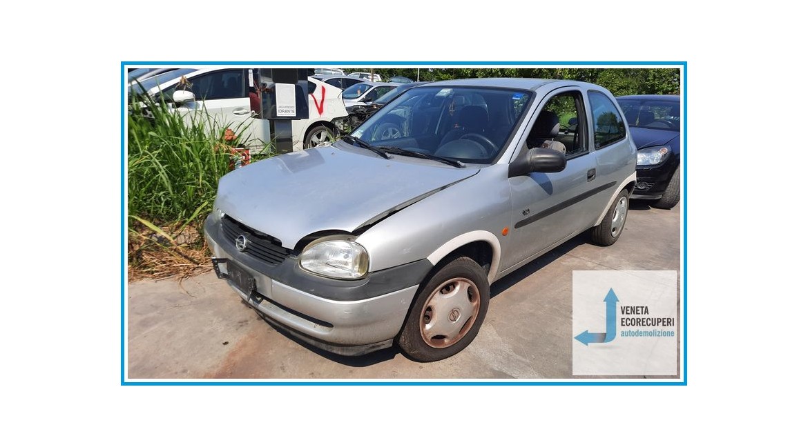 OPEL CORSA S93 del 1997 parti usate e ricambi