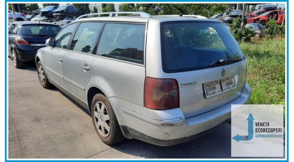 VOLKSWAGEN PASSAT 3B del 2006 parti usate e ricambi