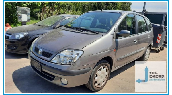 RENAULT MEGANE 1a Serie  del 1999 parti usate e ricambi