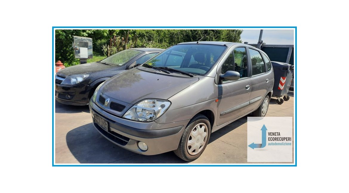 RENAULT MEGANE 1a Serie  del 1999 parti usate e ricambi