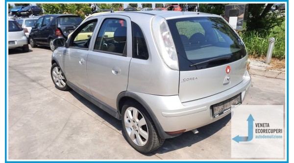 OPEL CORSA X01 del 2006 parti usate e ricambi