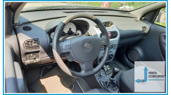 OPEL CORSA X01 del 2006 parti usate e ricambi