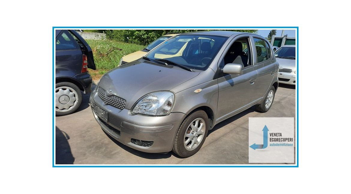 TOYOTA YARIS FRP del 2005 parti usate e ricambi