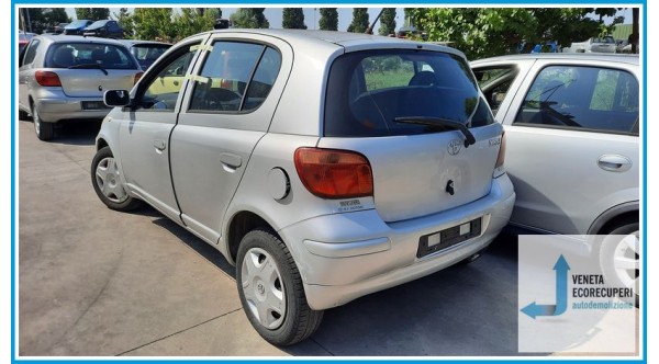 TOYOTA YARIS FRP del 2005 parti usate e ricambi