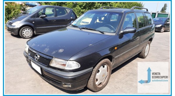 OPEL ASTRA T92 del 1995 parti usate e ricambi