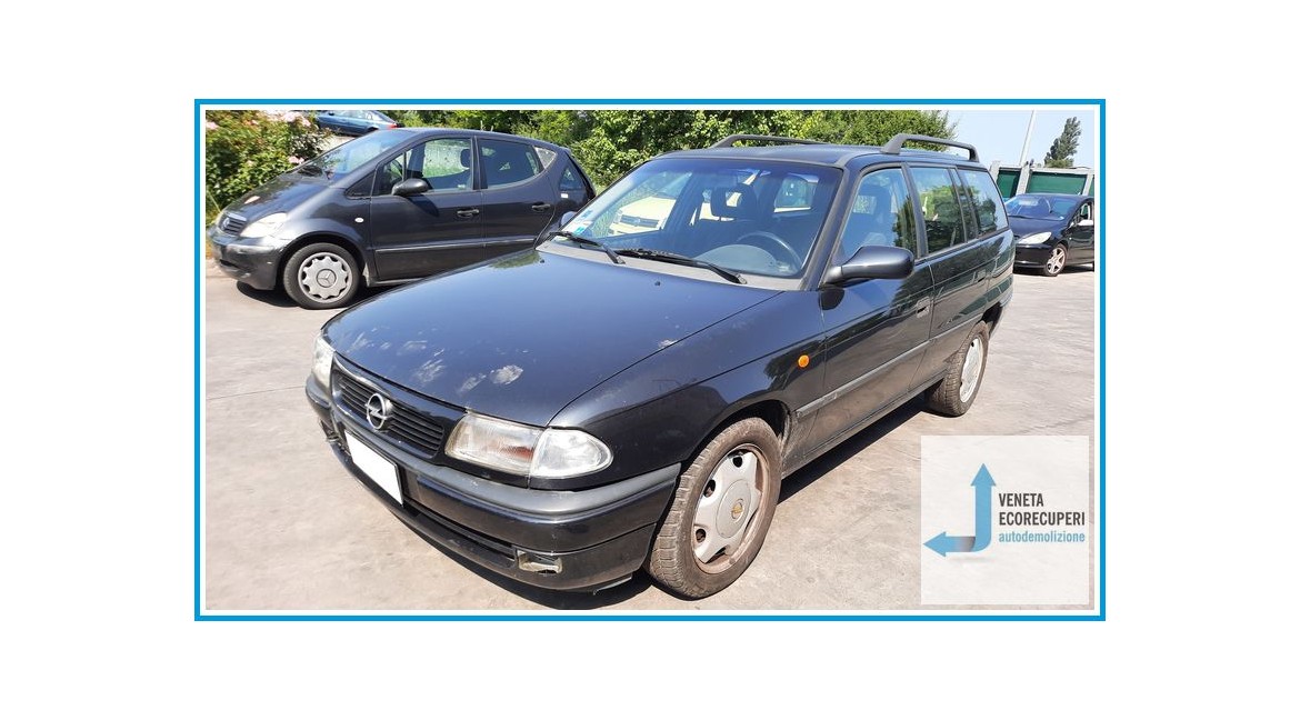 OPEL ASTRA T92 del 1995 parti usate e ricambi