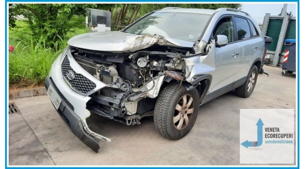 KIA SORENTO 2a Serie  del 2010 parti usate e ricambi