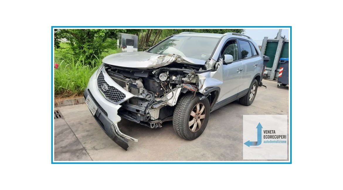 KIA SORENTO 2a Serie  del 2010 parti usate e ricambi
