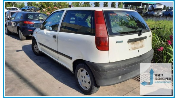 FIAT PUNTO 1a Serie  del 1998 parti usate e ricambi