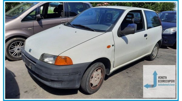 FIAT PUNTO 1a Serie  del 1999 parti usate e ricambi