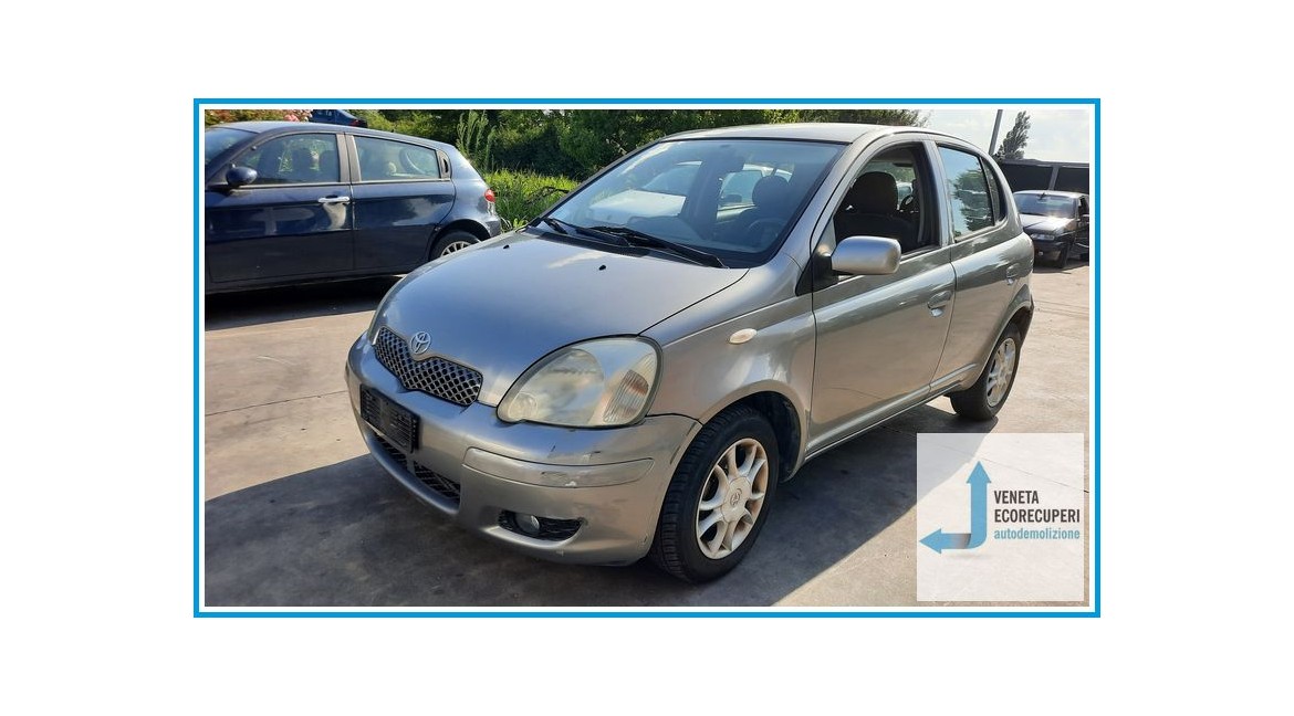 TOYOTA YARIS FRP del 2003 parti usate e ricambi