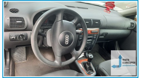 AUDI A3 8L del 2001 parti usate e ricambi