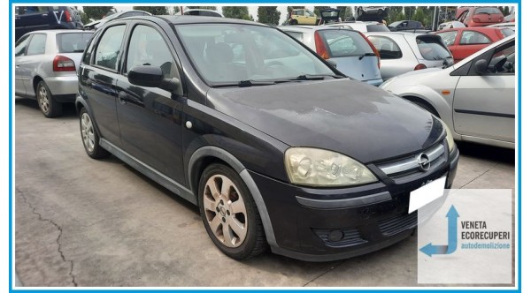 OPEL CORSA X01 del 2004 parti usate e ricambi
