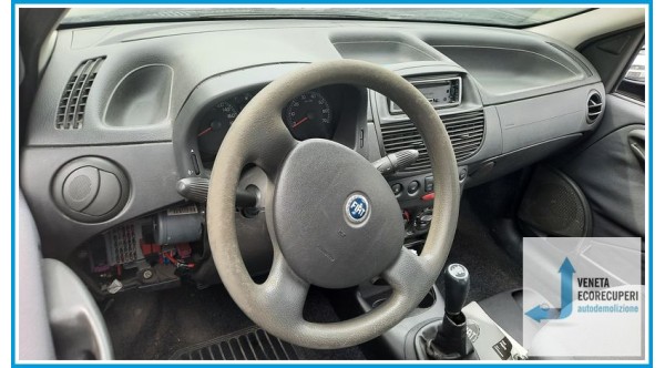FIAT PUNTO 2U del 2004 parti usate e ricambi